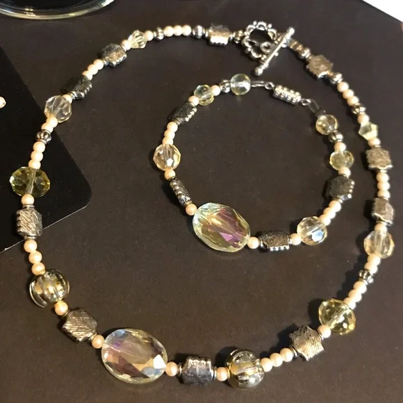 New Handmade Child’s Jewelry Set- Necklace, Bracelet & Earrings, Gold / Silver - Picture 7 of 8